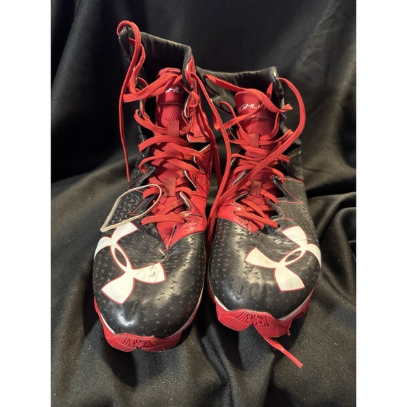 Under Armour Highlight ClutchFit Football Cleats Red/Black...